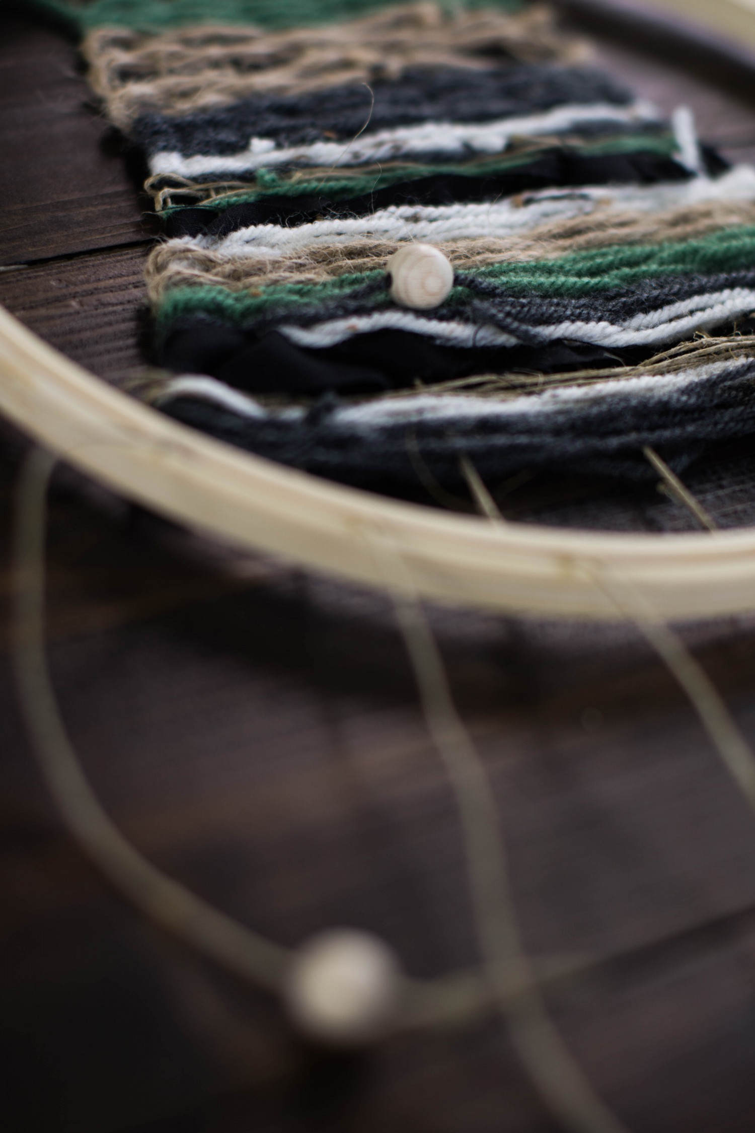 Stickrahmen einmal anders – DIY gewebter Wandbehang – Der Schlüssel zum ...